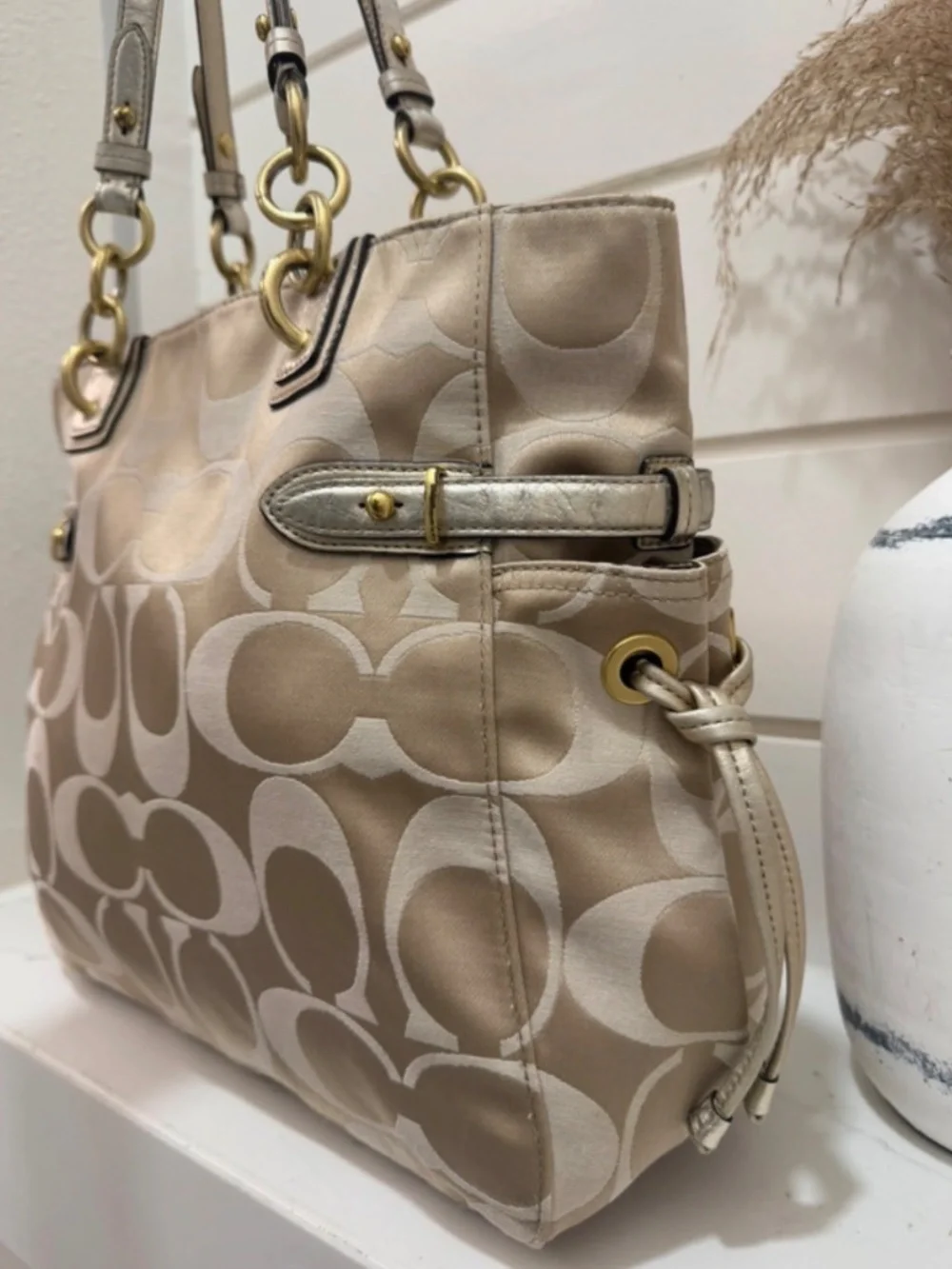 Vintage Coach Signature Op Art Tote – Champagne & Gold